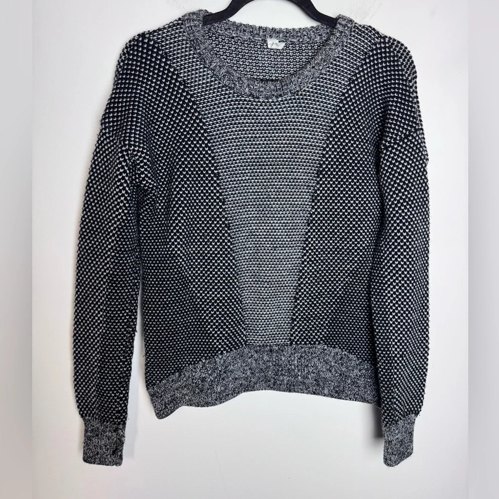 lululemon yogi crew sweater